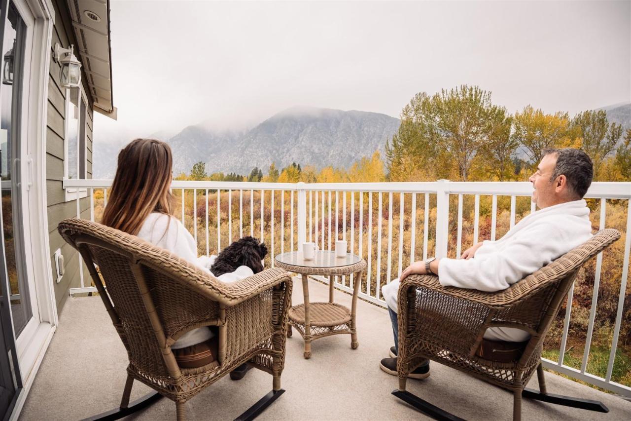 Similkameen Wild Resort & Winery Retreat อซูยูส ภายนอก รูปภาพ